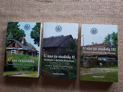 „U nas za stodołą” Zbiór 3 antologii – zawierających teksty nagrodzone lub wyróżnione w edycjach II, III i IV naszego konkursu. (lata 2018-2020) Interesujący zestaw opowiadań bardzo różnych Autorów. Teksty zaliczają się do ogólnie pojmowanej fantastyki i horroru a inspirowane są swojską rzeczywistością polskiej wsi. 